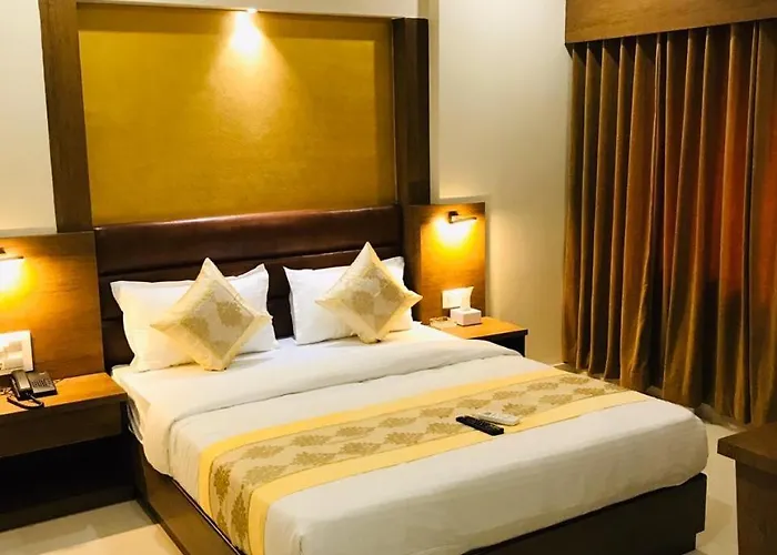 Hotel Crystal Luxury Inn- Bandra Mumbai